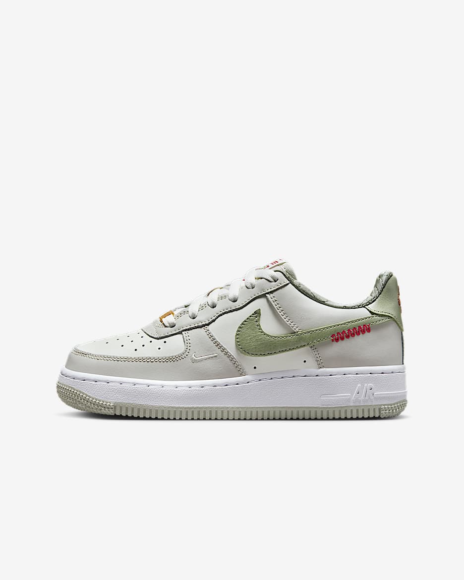 Nike Air Force 1 LV8 (GS) deals